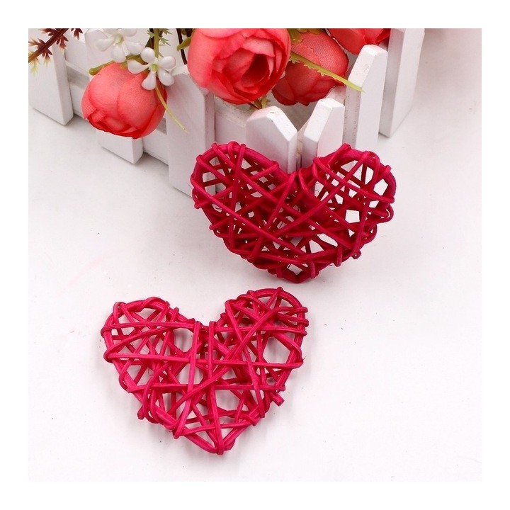 Cuore in rattan da 6 cm con 5 pezzi rosa
