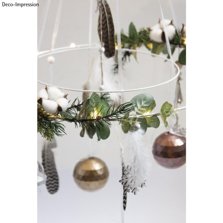 Anello in metallo rivestito di bianco 22 cm